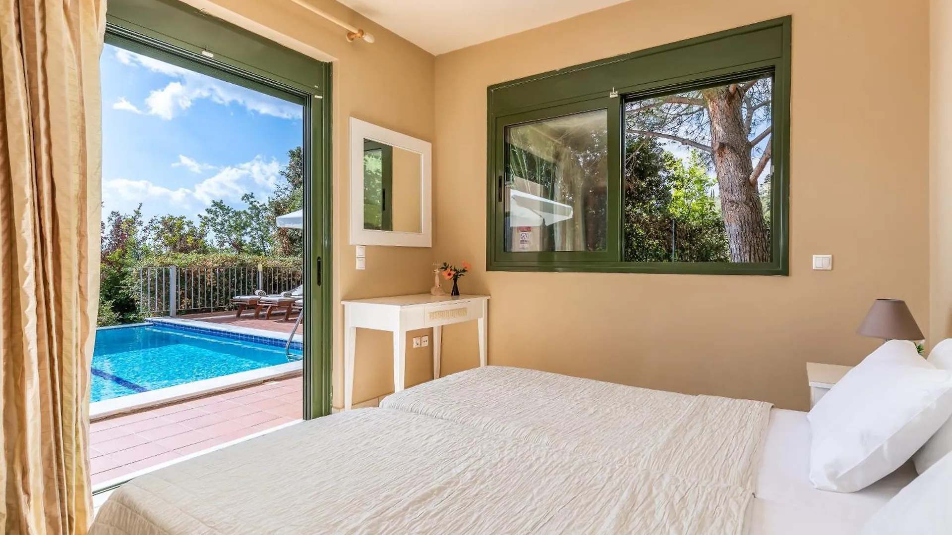 Villa Marina 3 Bed Villa Lourdas Kefalonia Lourdata  Greece